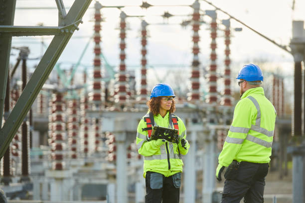 Best Affordable Emergency Electrician  in Sandy Oaks, TX